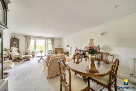 Lounge Dining/Room
