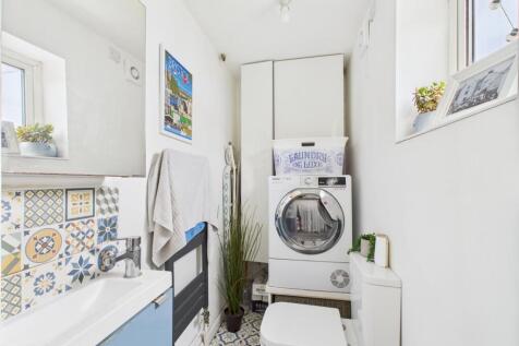 Cloakroom/Utility