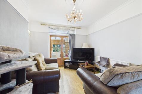 Living/Dining Area