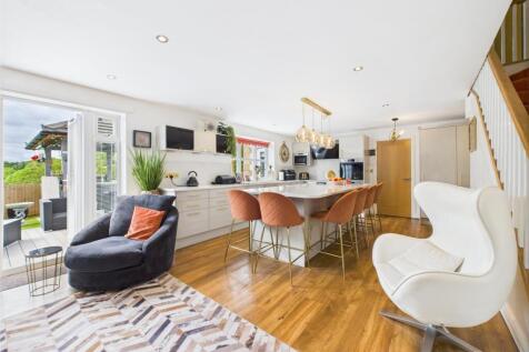 Kitchen/Diner/Family
