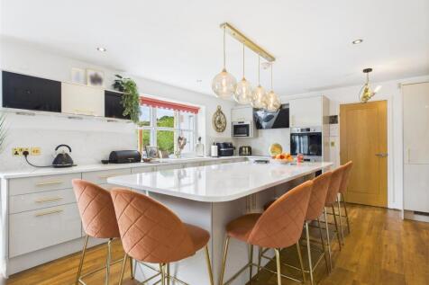 Kitchen/Diner/Family