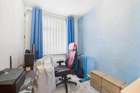 CAM01872G0-PR0407-STILL004.jpg