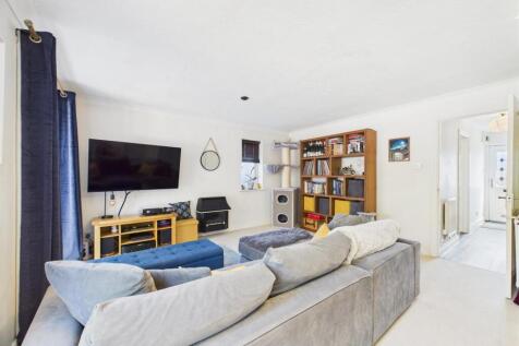 CAM01646G0-PR0363-STILL007.jpg