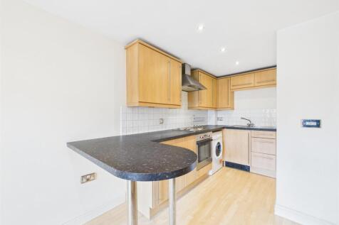 Living/Kitchen Area