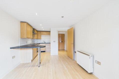 Living/Kitchen Area