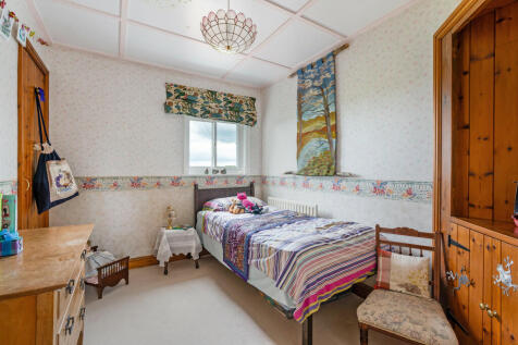 72161_The Lodge (...