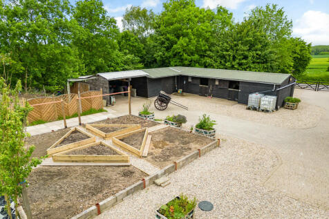72161_The Lodge (...