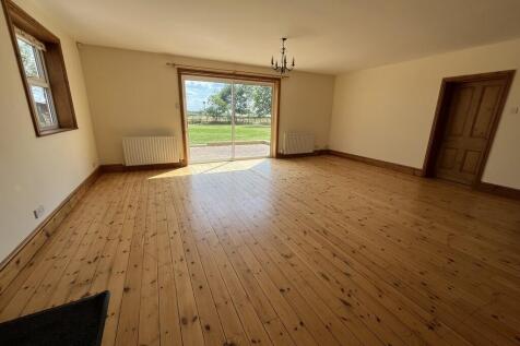 Diner/living room