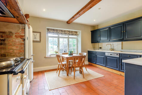 Breakfast kitchen