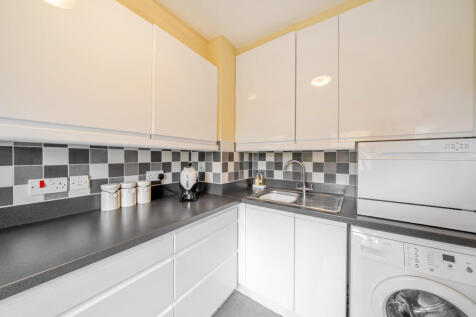 1375279-9-690389f...