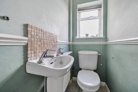 1295703-68308c29e...