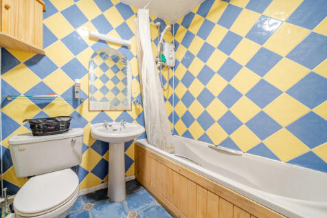 1386293-9-692ebdb...