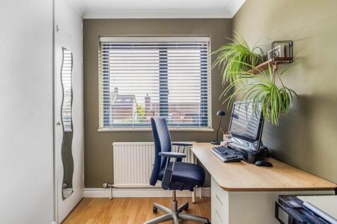 Bedroom/Study