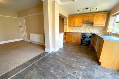 Kitchen / Reception 