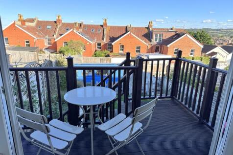 Decking / Garden