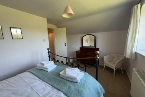 bedroom1 2
