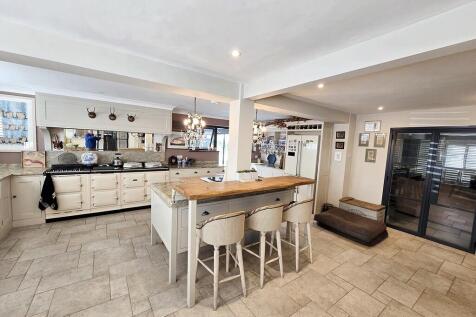 Aldringham Kitche...