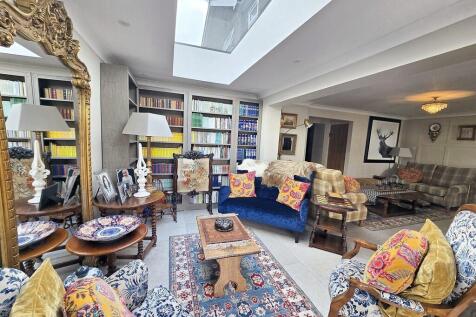 Aldringham Lounge
