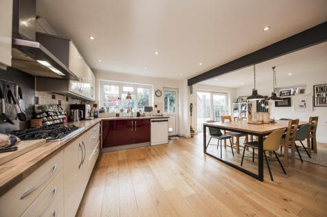 kitchen dining ar...