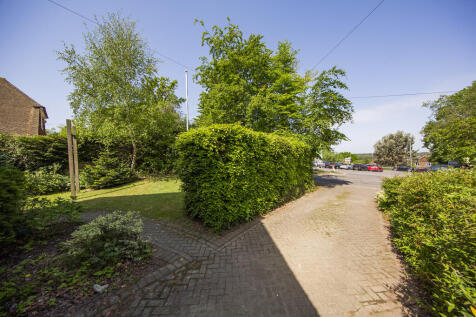 Drive Way and Fro...