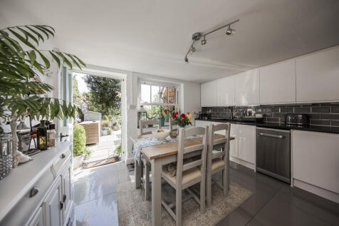 Kitchen Diner 1
