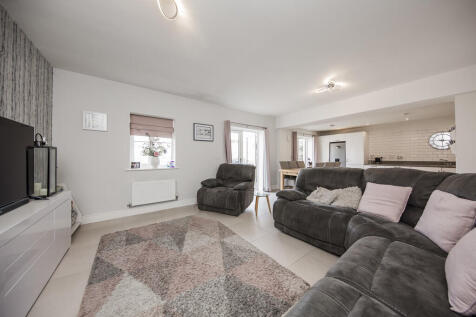 Living room 2