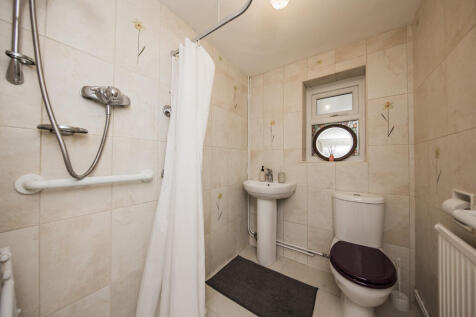 Shower Cloakroom