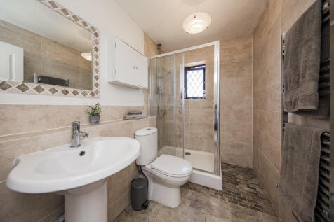 En Suite Shower