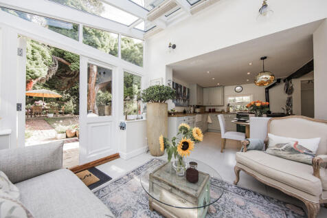 Garden Room 2