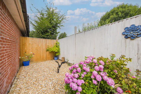 Garden rear