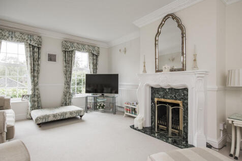 Sitting room 3