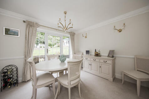 Dining room 2