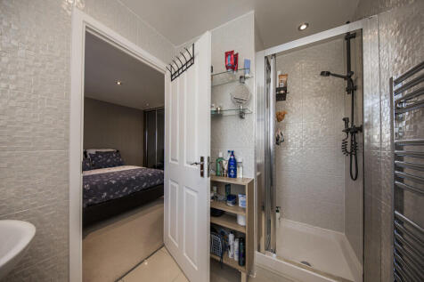 En suite 3