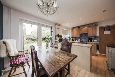 Dining room 2