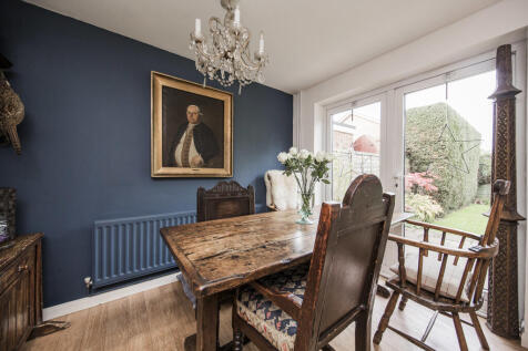 Dining room 1
