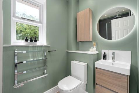 En-Suite Shower
