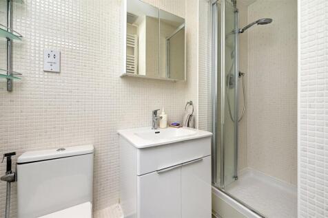 En-Suite Shower