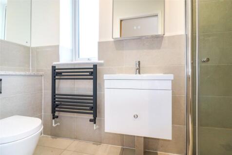 En-Suite Shower 2