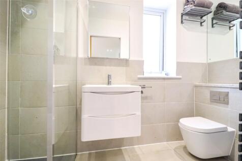 En-Suite Shower 1