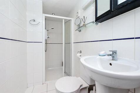 En-Suite Shower