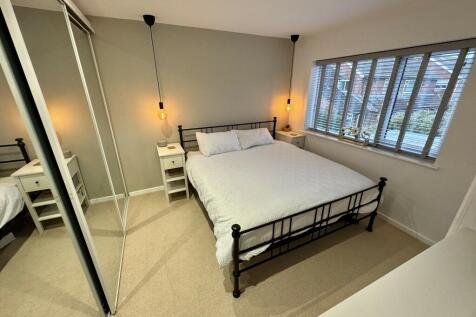 BEDROOM FIVE/PLAYROOM