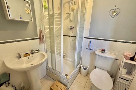 EN-SUITE 2