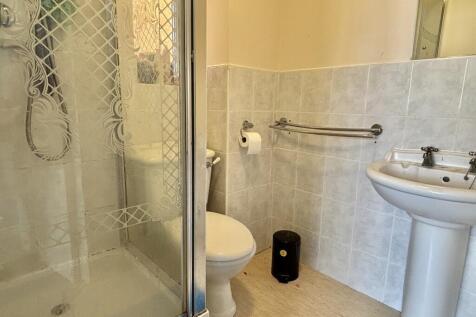 EN-SUITE 2