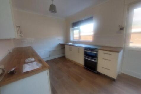OPEN PLAN KITCHEN