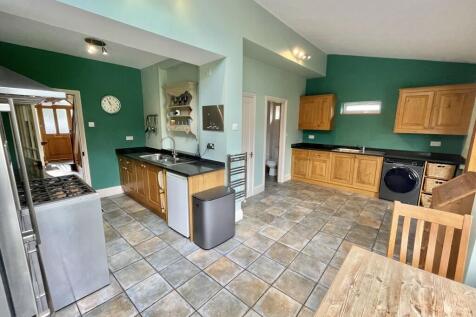 KITCHEN /DINER