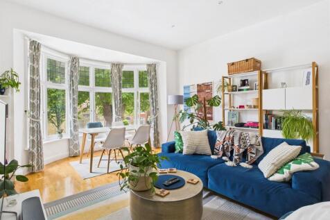 CAM04311G0-PR0049-STILL002 - Copy.jpg