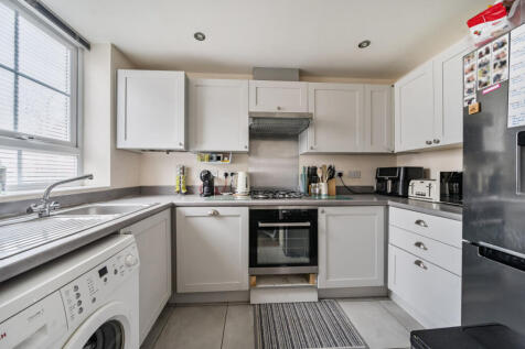 1376233-2-690c83a...