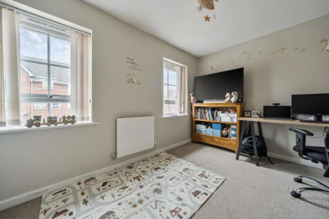 1376233-7-690c85a...