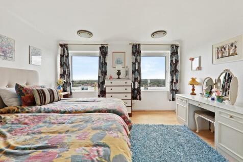 04-971fJHPropWpen - 58 Deverill Court - 12 (1)-med