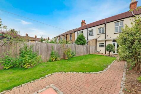 08-7decJHPropWpen- 8 Sheringham Road - 22-medium.j